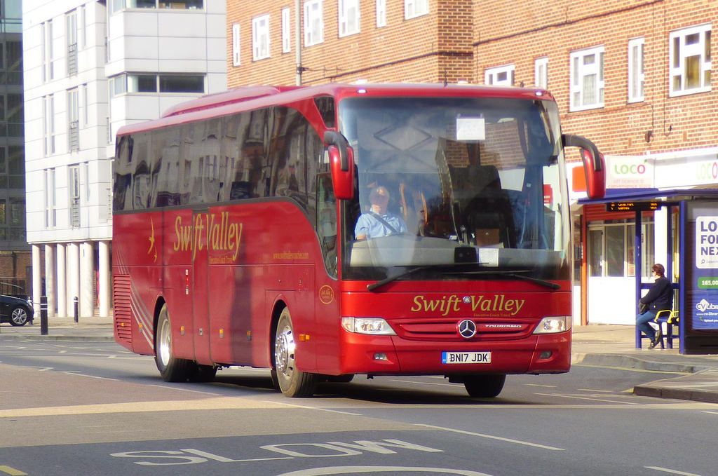 hire-minibus